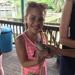 Meet your Posher, Kira